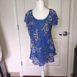 Roz & Ali Blue and White Floral Blouse